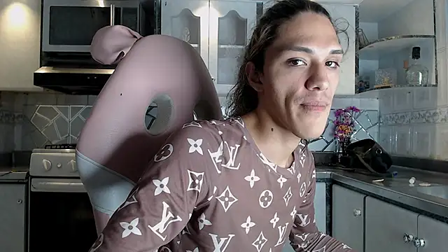 CrisOzzz online show from 02-25-26, 08:41