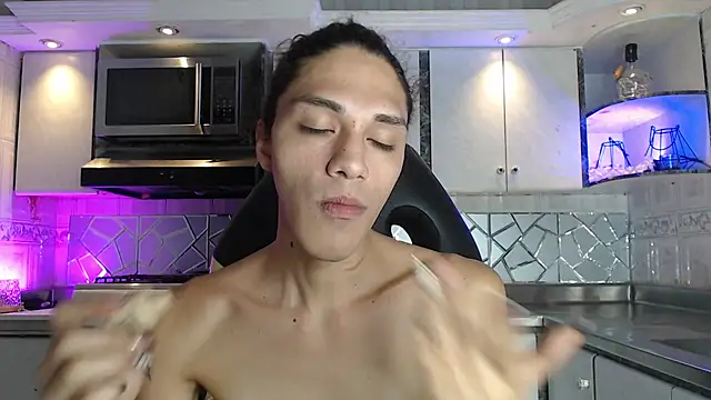 CrisOzzz online show from 04-05-26, 06:47