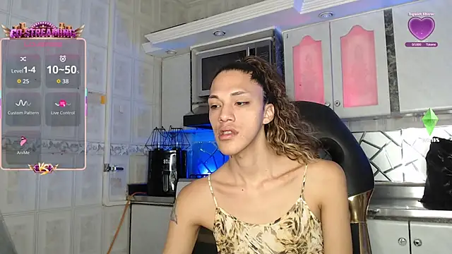 Snapshot of CrisOzzz chatting on 05-31-26, 05:51 CrisOzzz online show from 05-31-26, 05:51
