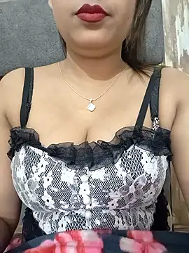 Shanaya-Hotty online show from 04-16-26, 09:50