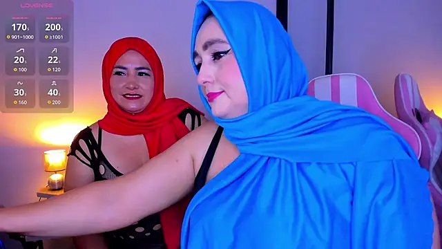 HijabiMilff online show from 04-13-26, 02:54