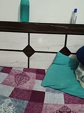 Queenlipx online show from 03-05-26, 03:52