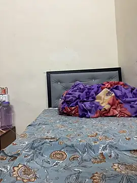 Queenlipx online show from 06-05-26, 06:40