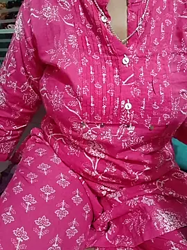 Queenlipx online show from 03-07-26, 03:39