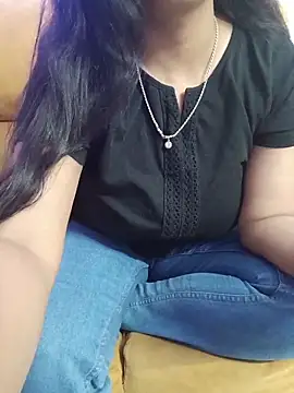 Queenlipx online show from 03-12-26, 02:43