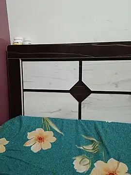 Queenlipx online show from 03-28-26, 05:03