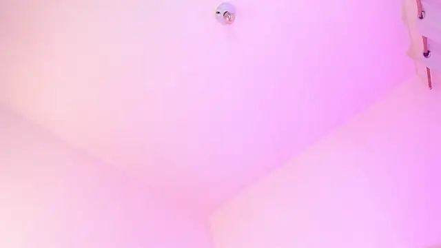 MIAA ROBERTSS online show from 04-14-26, 06:07