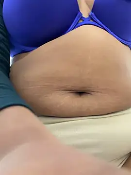 sessy grl online show from 04-12-26, 01:03