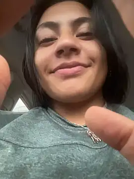 Snapshot of celeste_z chatting on 04-26-26, 10:51 celeste z online show from 04-26-26, 10:51