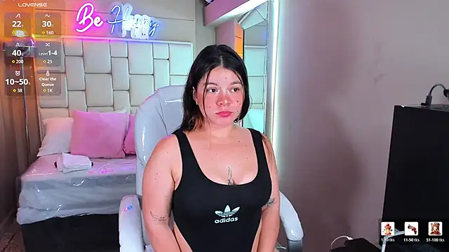 Evelyn sexy18 online show from 02-25-26, 12:11