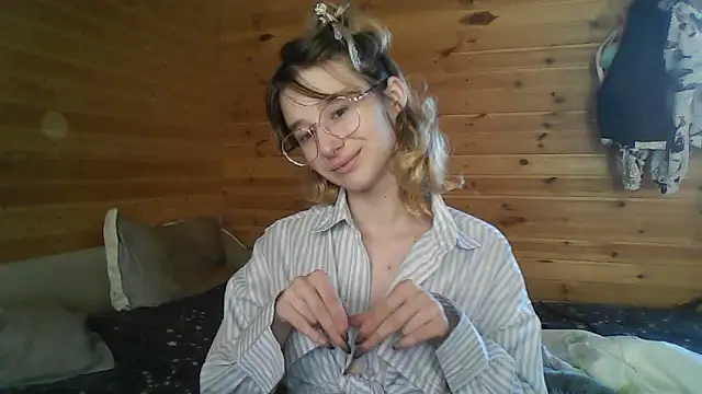 Snapshot of Silva-Tailll chatting on 06-04-26, 04:55 Silva-Tailll online show from 06-04-26, 04:55