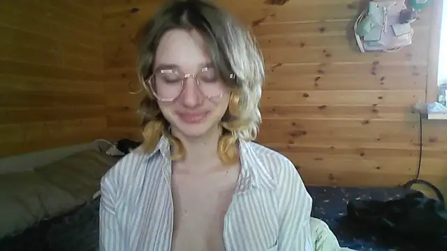 Snapshot of Silva-Tailll chatting on 06-02-26, 04:18 Silva-Tailll online show from 06-02-26, 04:18