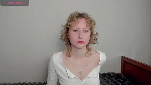 AnnStasia online show from 03-11-26, 02:55