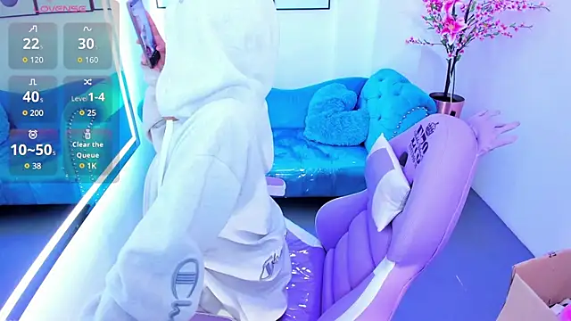 Chloe meoww online show from 04-11-26, 07:28