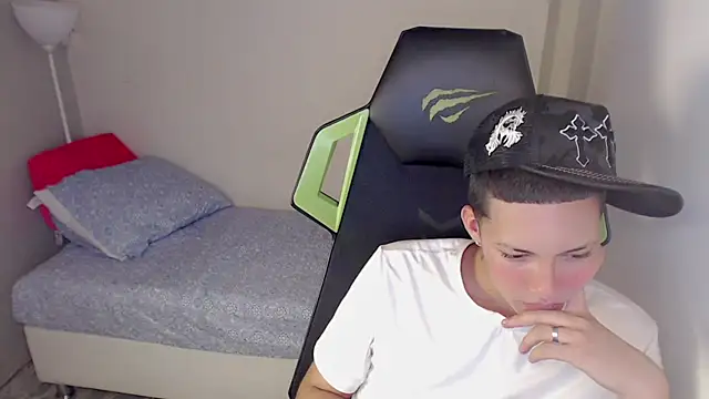 Street poemm  online show from 03-17-26, 10:13