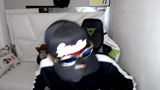 Street poemm  online show from 03-28-26, 12:11