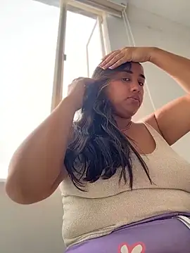 Eyssha online show from 04-08-26, 12:39