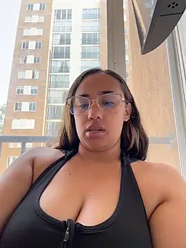 Eyssha online show from 03-25-26, 02:27