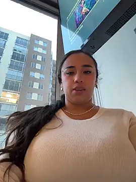 Eyssha online show from 03-26-26, 11:02