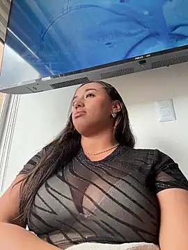 Eyssha online show from 03-31-26, 09:17