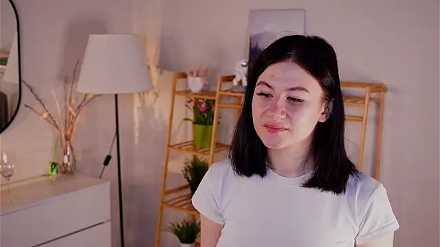 Snapshot of TwilaMode chatting on 03-02-26, 05:08 TwilaMode online show from 03-02-26, 05:08