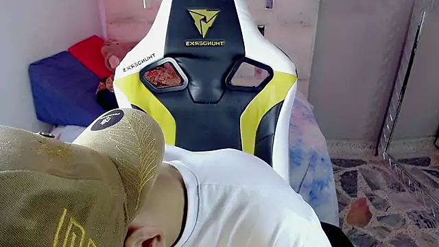 Snapshot of Houston_bby_ chatting on 03-02-26, 08:38 Houston bby online show from 03-02-26, 08:38