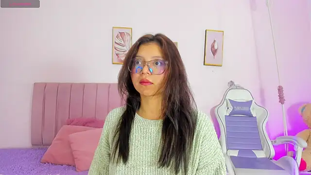 Zoow bluussh online show from 04-09-26, 12:00