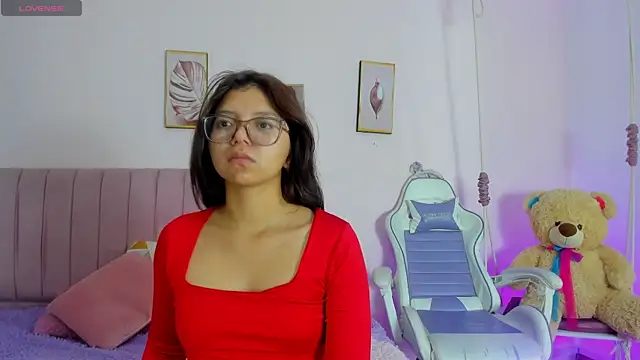 Zoow bluussh online show from 04-04-26, 12:01