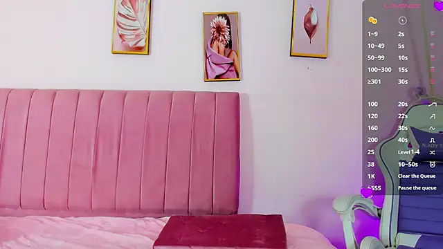 Zoow bluussh online show from 03-28-26, 12:06