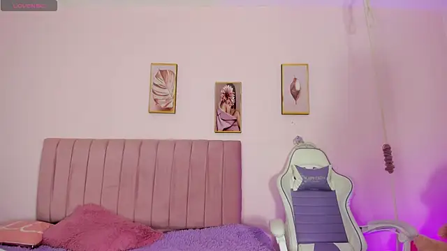 Zoow bluussh online show from 04-16-26, 12:06