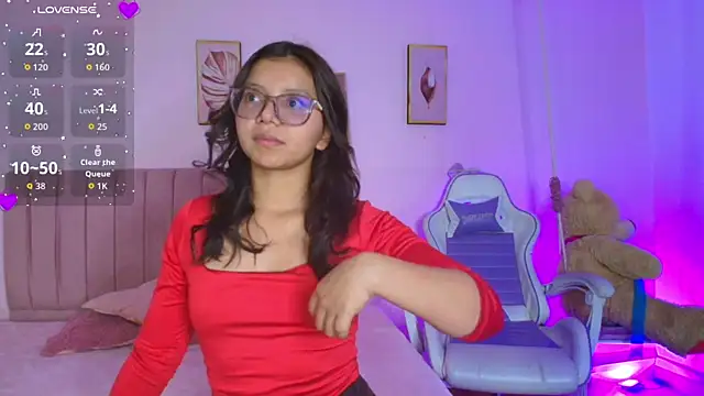 Zoow bluussh online show from 03-12-26, 02:43