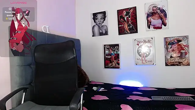 Lana C online show from 04-08-26, 12:01