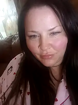 Snapshot of Kandi-kiss chatting on 05-20-26, 09:56 Kandi-kiss online show from 05-20-26, 09:56