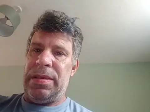 Snapshot of stud2512 chatting on 07-11-26, 08:14 stud2512 online show from 07-11-26, 08:14