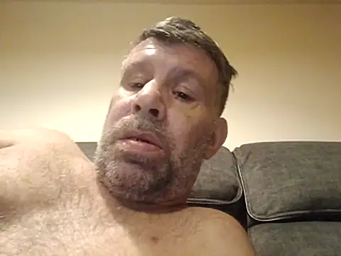 Snapshot of stud2512 chatting on 05-03-26, 08:56 stud2512 online show from 05-03-26, 08:56