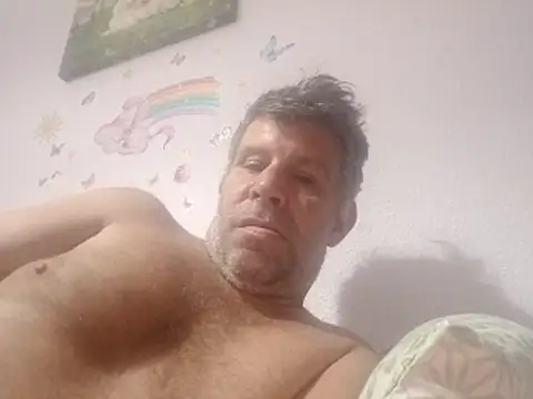 Snapshot of stud2512 chatting on 06-19-26, 08:25 stud2512 online show from 06-19-26, 08:25