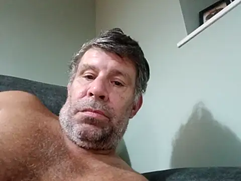 Snapshot of stud2512 chatting on 07-16-26, 09:12 stud2512 online show from 07-16-26, 09:12