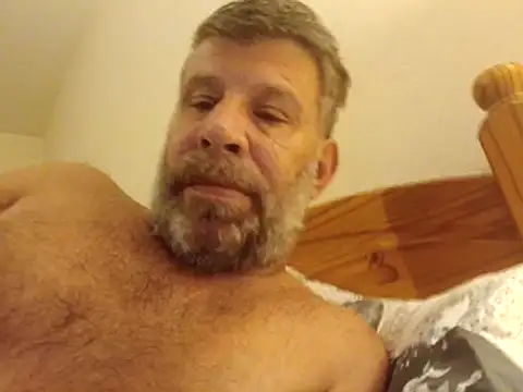Snapshot of stud2512 chatting on 05-20-26, 10:18 stud2512 online show from 05-20-26, 10:18