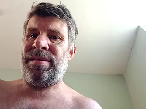 Snapshot of stud2512 chatting on 07-06-26, 03:36 stud2512 online show from 07-06-26, 03:36