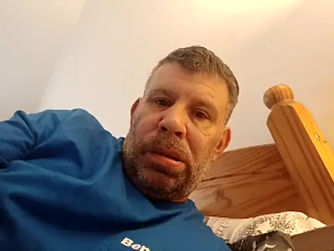 Snapshot of stud2512 chatting on 05-03-26, 08:52 stud2512 online show from 05-03-26, 08:52