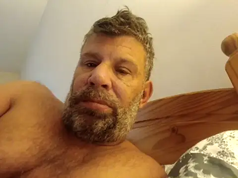 Snapshot of stud2512 chatting on 05-18-26, 05:34 stud2512 online show from 05-18-26, 05:34