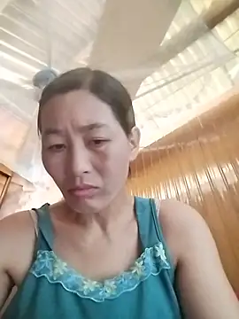 Snapshot of lris-Beauty77 chatting on 05-15-26, 03:48 lris-Beauty77 online show from 05-15-26, 03:48