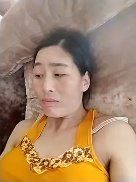 Snapshot of lris-Beauty77 chatting on 04-24-26, 07:10 lris-Beauty77 online show from 04-24-26, 07:10