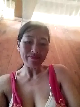 Snapshot of lris-Beauty77 chatting on 06-05-26, 06:52 lris-Beauty77 online show from 06-05-26, 06:52