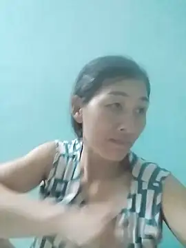 lris-Beauty77 online show from 07-18-26, 03:09