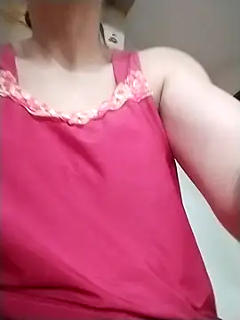 Snapshot of lris-Beauty77 chatting on 05-03-26, 03:15 lris-Beauty77 online show from 05-03-26, 03:15