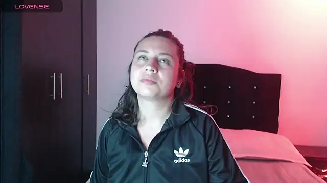 Ana  arms online show from 05-04-26, 05:05