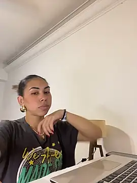 Snapshot of jessens146 chatting on 03-03-26, 03:02 jessens146 online show from 03-03-26, 03:02