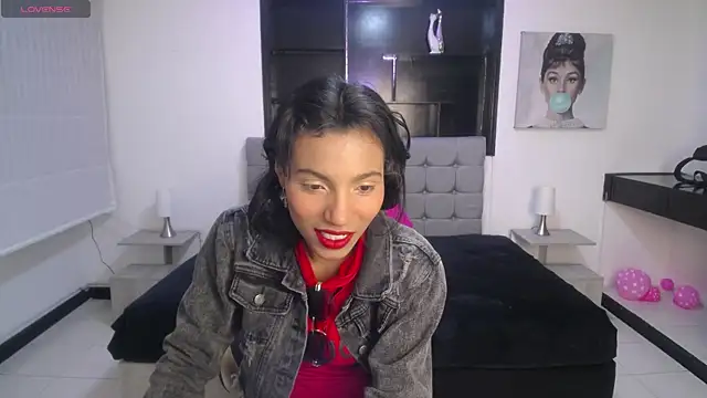 Snapshot of Wendy_1_ chatting on 06-05-26, 02:49 Wendy 1 online show from 06-05-26, 02:49