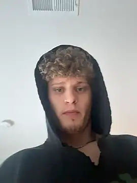 Snapshot of PAPITRVN chatting on 02-21-26, 09:28 PAPITRVN online show from 02-21-26, 09:28